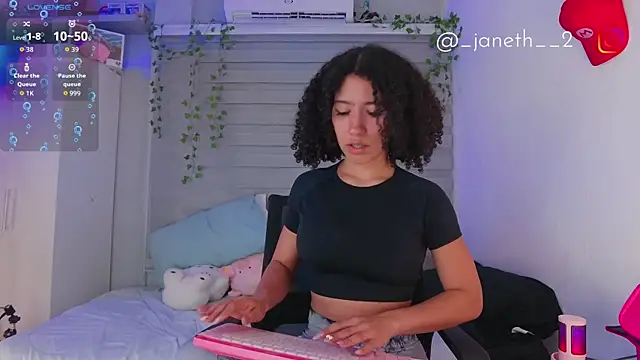 Lovely Janeth online show from January 16, 12:14 am