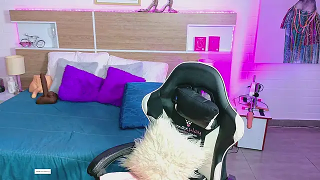 KAROL-SCOTT online show from June 29, 5:24 pm