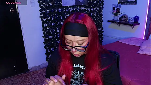 Kata Bigboobs online show from November 2, 5:15 pm