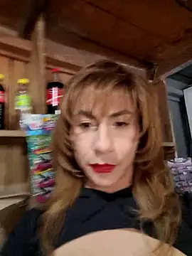 Snapshot of Evehampy chatting on May 15, 7:43 pm Evehampy online show from May 15, 7:43 pm