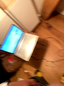 Snapshot of la_chiennete chatting on September 17, 9:49 pm la chiennete online show from September 17, 9:49 pm