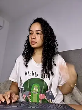 Snapshot of angela__98 chatting on January 15, 10:42 am angela 98 online show from January 15, 10:42 am