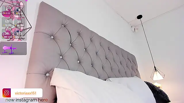 Victoriaxx  online show from January 4, 8:37 pm