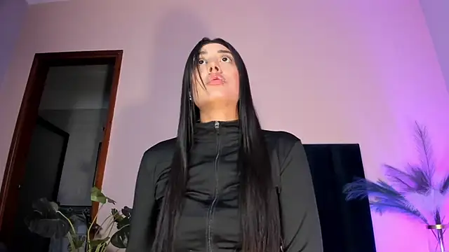 NoraDasilva online show from April 8, 12:54 am