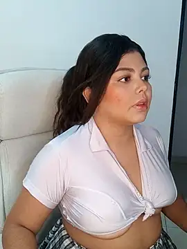 Snapshot of kiara-evans02 chatting on October 7, 10:40 pm kiara-evans02 online show from October 7, 10:40 pm