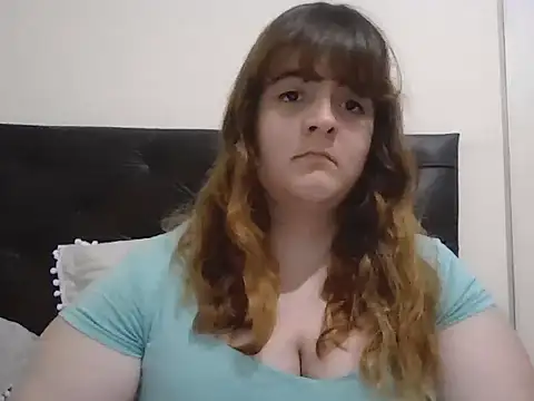 Snapshot of Bombon_ok chatting on February 28, 3:40 am Bombon ok online show from February 28, 3:40 am