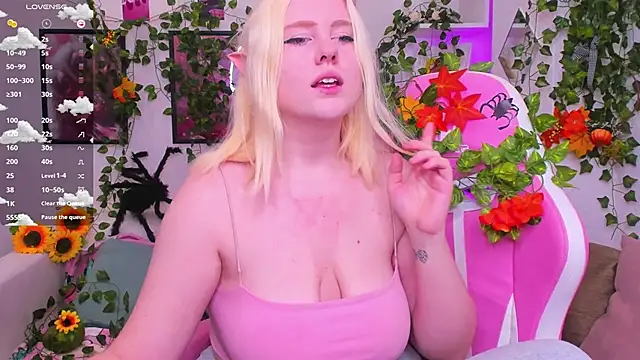 art lovee online show from November 1, 1:07 am