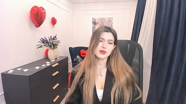 Snapshot of AnneTLi chatting on February 15, 3:58 am AnneTLi online show from February 15, 3:58 am