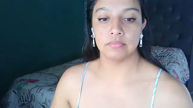 almaswan1 online show from October 3, 4:26 pm