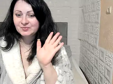 Snapshot of Lillian2 chatting on March 1, 9:15 pm Lillian2 online show from March 1, 9:15 pm