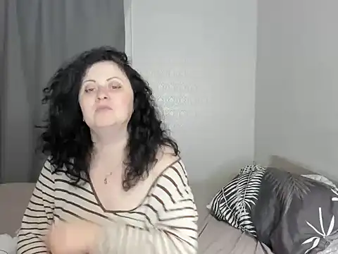 Snapshot of Lillian2 chatting on September 26, 7:51 pm Lillian2 online show from September 26, 7:51 pm