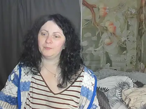 Snapshot of Lillian2 chatting on October 30, 11:16 pm Lillian2 online show from October 30, 11:16 pm