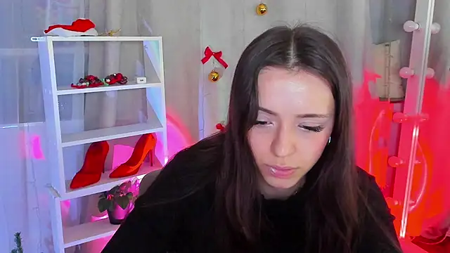 Snapshot of MipsyMipson chatting on December 23, 1:35 pm MipsyMipson online show from December 23, 1:35 pm