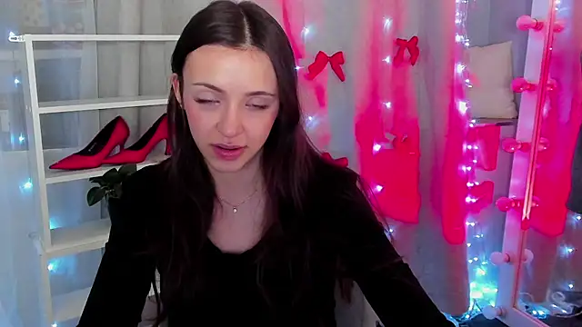 Snapshot of MipsyMipson chatting on January 5, 1:36 pm MipsyMipson online show from January 5, 1:36 pm