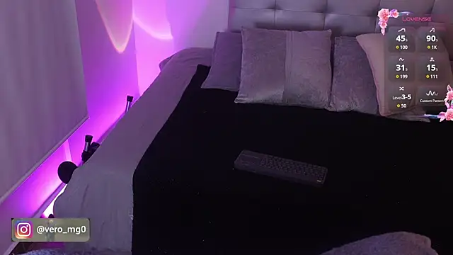  Eyra online show from April 12, 11:54 pm