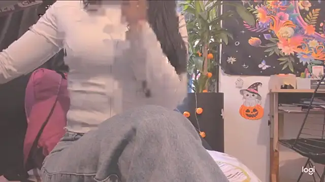 MYFAVOURITESTRAGER online show from October 28, 4:09 pm