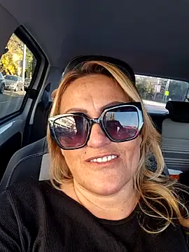 Isabellaa04 online show from November 7, 12:38 pm