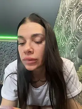 Queen of pain online show from February 9, 7:01 am