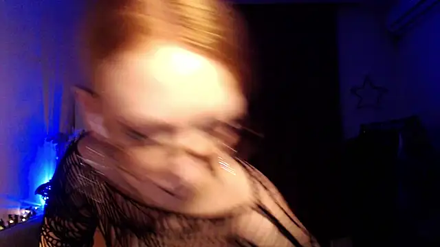 Snapshot of welliza chatting on November 12, 9:47 pm welliza online show from November 12, 9:47 pm