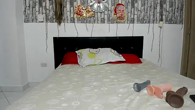 carlos and diana online show from December 21, 1:26 am