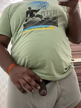 Snapshot of Honeydick7 chatting on February 9, 4:38 am Honeydick7 online show from February 9, 4:38 am