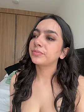 Nicollemays online show from June 16, 3:58 pm