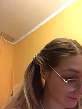  Sweet Love  online show from January 30, 8:10 pm