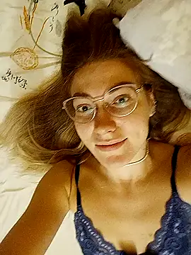  Sweet Love  online show from February 27, 9:11 am