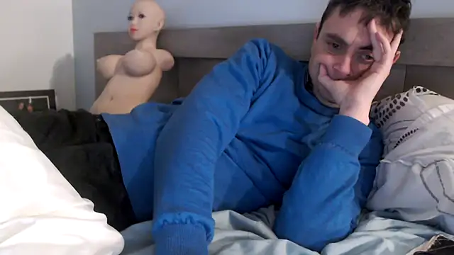 freddy0222222 online show from February 6, 12:05 pm