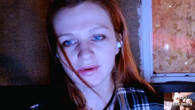 Snapshot of Cassie_Wild chatting on October 20, 1:33 pm Cassie Wild online show from October 20, 1:33 pm