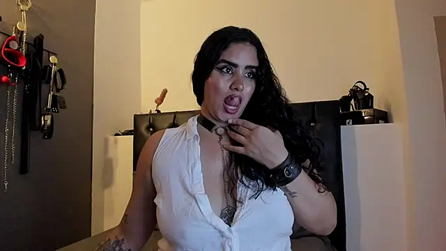 MariaGaitan online show from February 25, 1:20 am