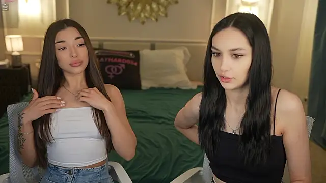 Jasmine Flow online show from March 9, 8:29 am