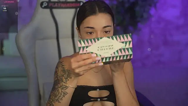 Jasmine Flow online show from July 7, 7:09 am