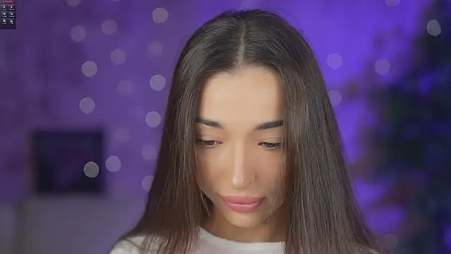 Jasmine Flow online show from July 31, 7:30 am