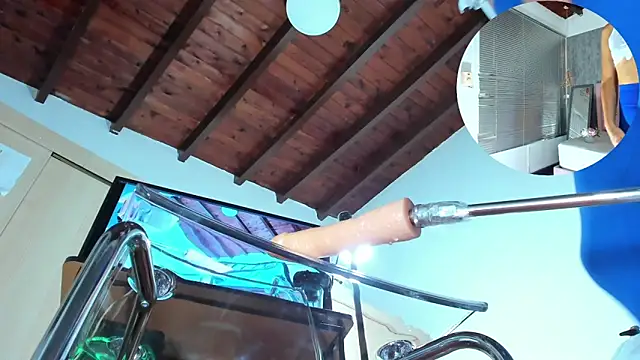 naomidibello online show from February 18, 4:25 pm