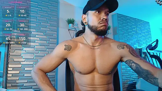 ARON TAYLER01 online show from March 7, 10:23 am