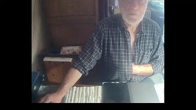 terrybare online show from December 5, 10:57 am