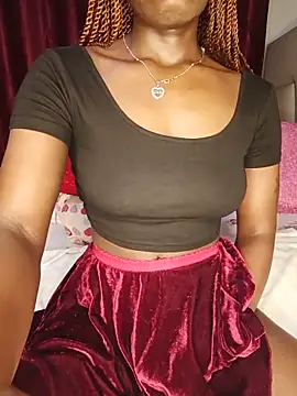 NicRaisaa online show from June 17, 3:31 am