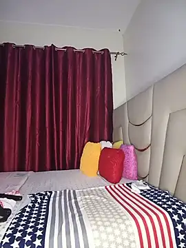 NicRaisaa online show from July 15, 3:34 am