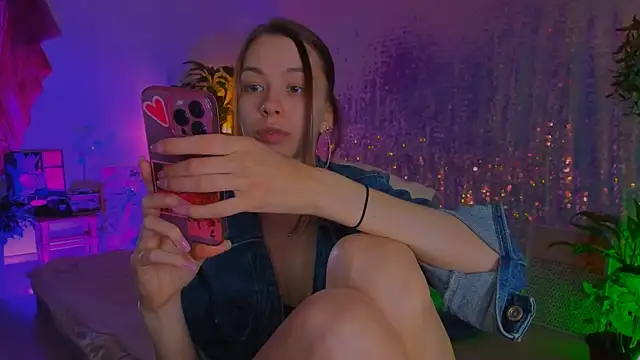 poli   online show from April 12, 10:20 am