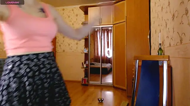 MarySweetness online show from March 12, 9:34 am