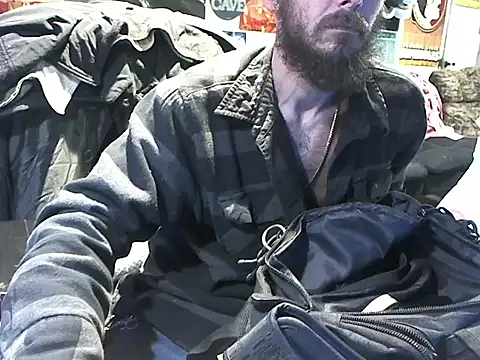 CloudDadddyyy420 online show from January 7, 7:10 am