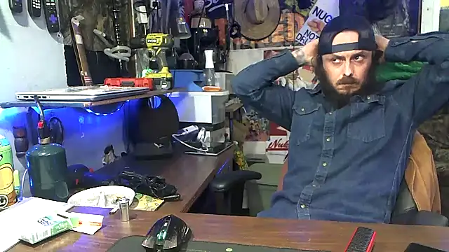 CloudDadddyyy420 online show from October 18, 12:17 pm