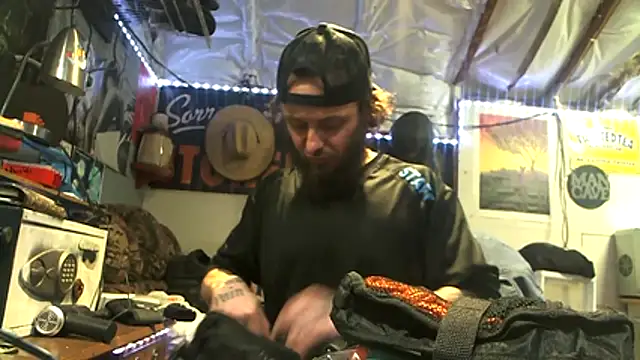 CloudDadddyyy420 online show from October 29, 2:19 pm