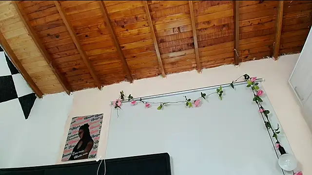 ximtia xs online show from March 7, 5:28 pm