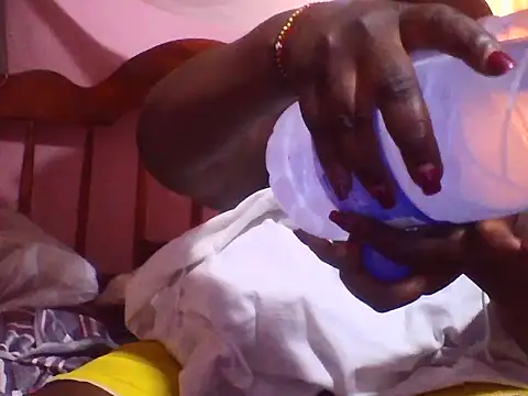 big clits online show from April 8, 10:26 am