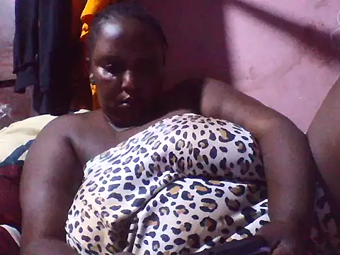 big clits online show from April 9, 7:19 pm