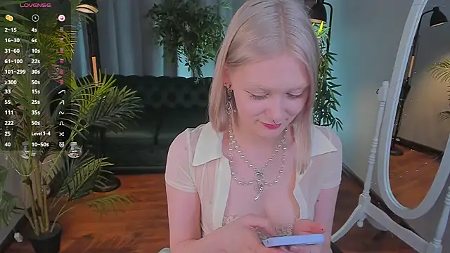  Rude Girl  online show from December 30, 3:13 pm