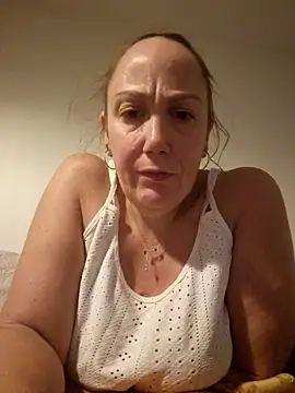 Wisie Cutie online show from November 2, 12:02 am