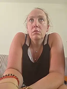 Wisie Cutie online show from May 26, 3:52 pm